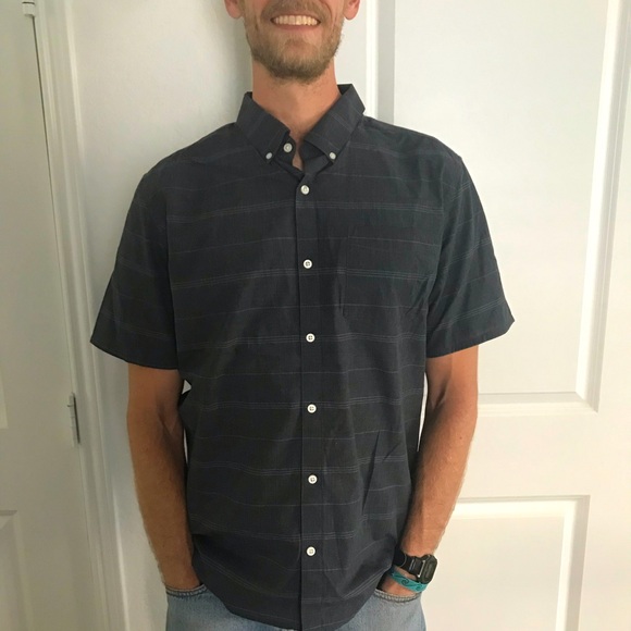 Hurley Shirt - Picture 1 of 3